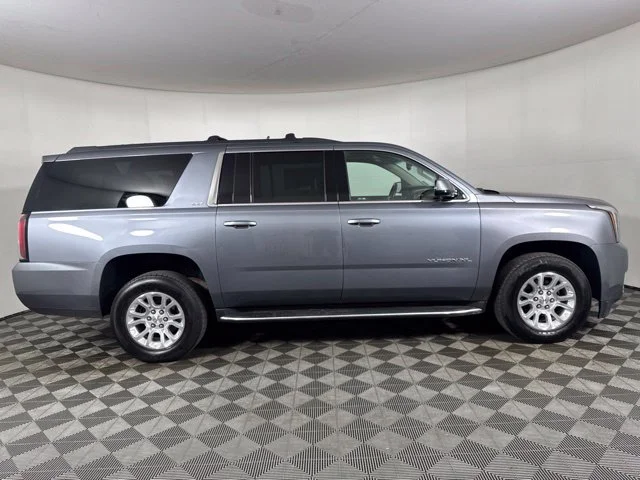 Used 2020 Gray GMC SLT image 2