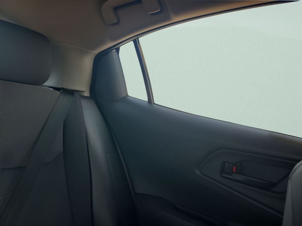 2026 Toyota Prius Plug-in Hybrid SE - Photo 14
