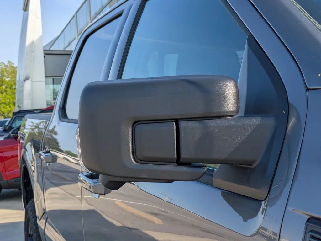 New 2026 Carbonized Gray Metallic Ford XLT image 11