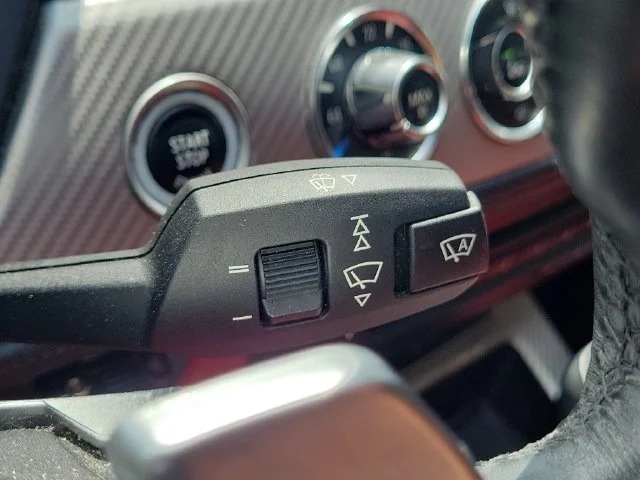 2011 BMW Z4 sDrive30i - Photo 27