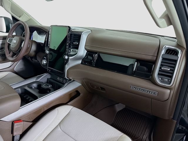 New 2026 Diamond Black Crystal Pearl-Coat Exterior Paint RAM Laramie image 30