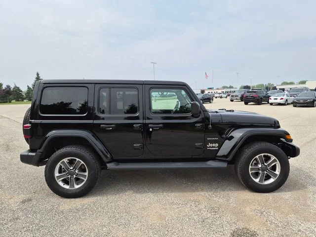 Used 2021 Black Jeep Unlimited Sahara image 5