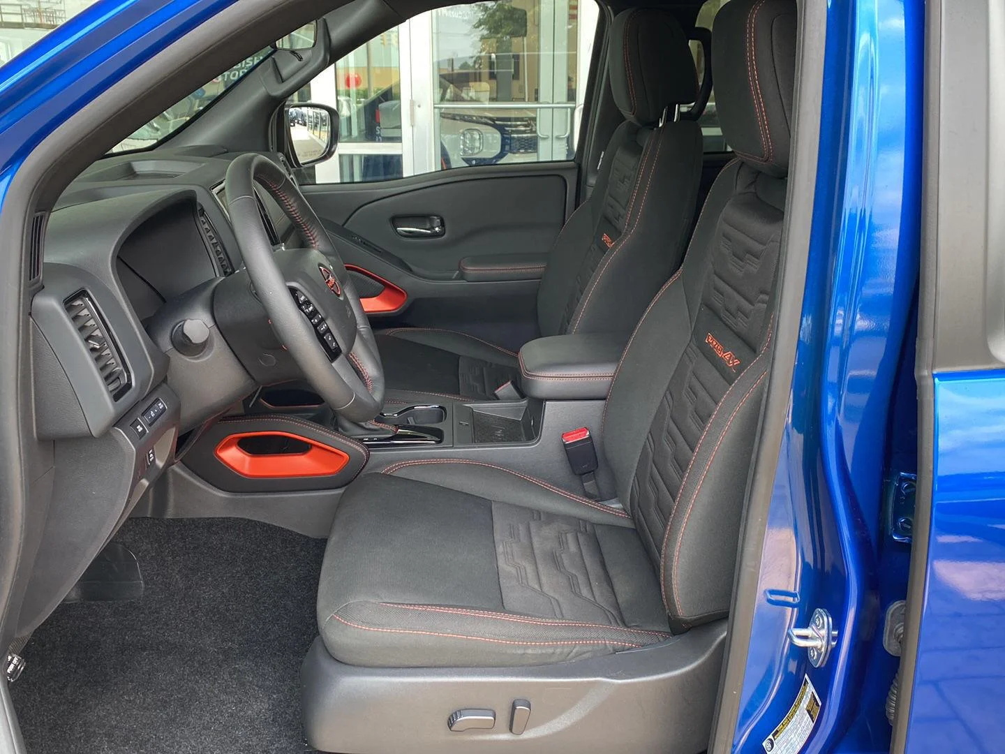 Used 2024 Bluestone Pearl Nissan PRO-4X image 19