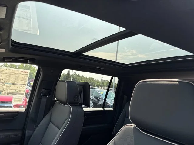 New 2026 Onyx Black GMC Elevation image 24