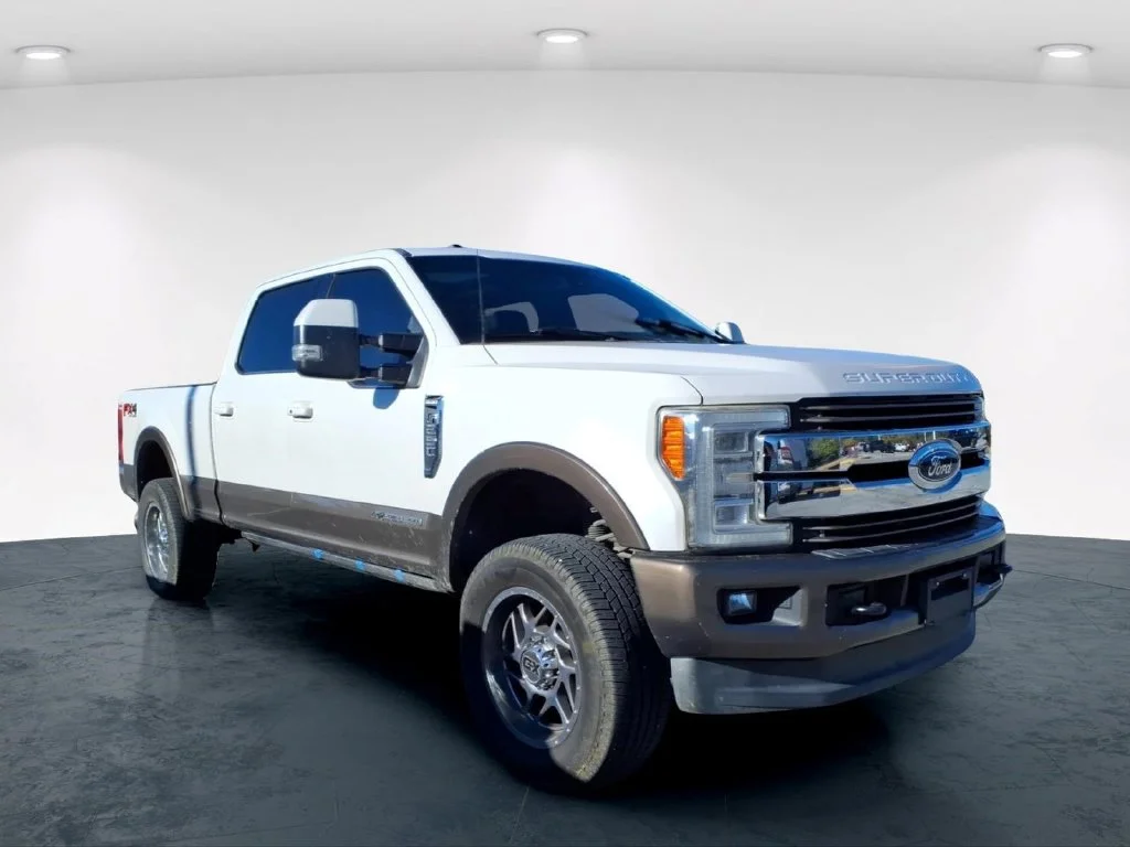 Used 2017 White Ford King Ranch image 11