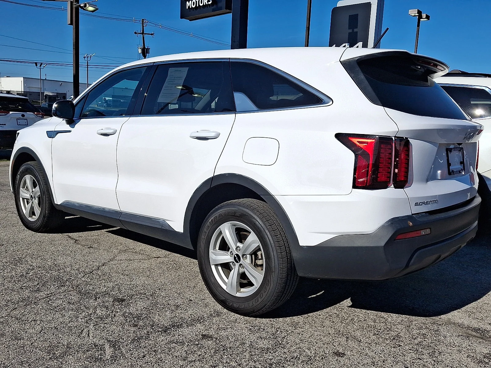 Certified Used 2023 White Kia LX image 4