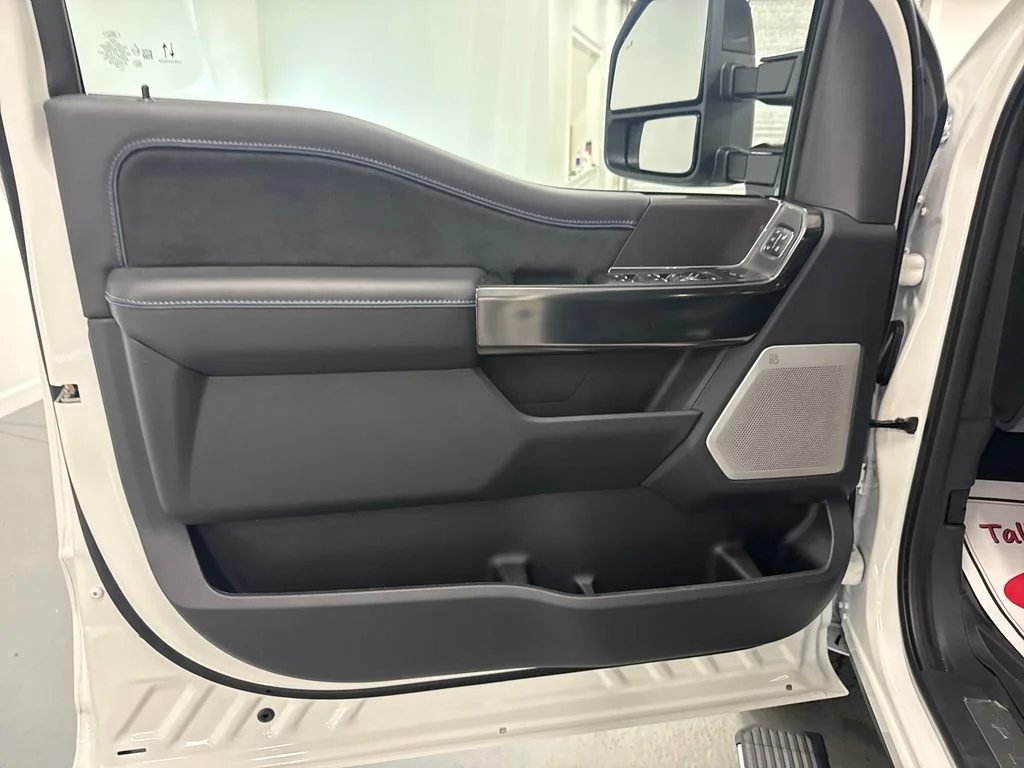 New 2026 White Ford Platinum image 13