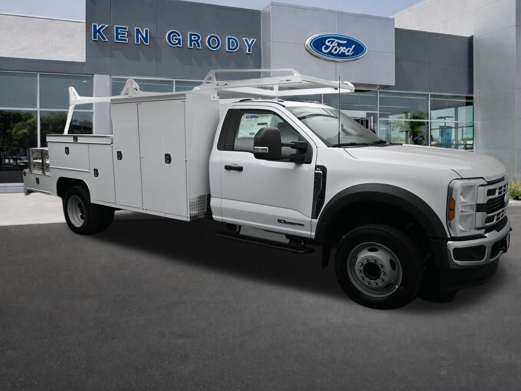 2026 Ford F-550 Super Duty Chassis Cab
