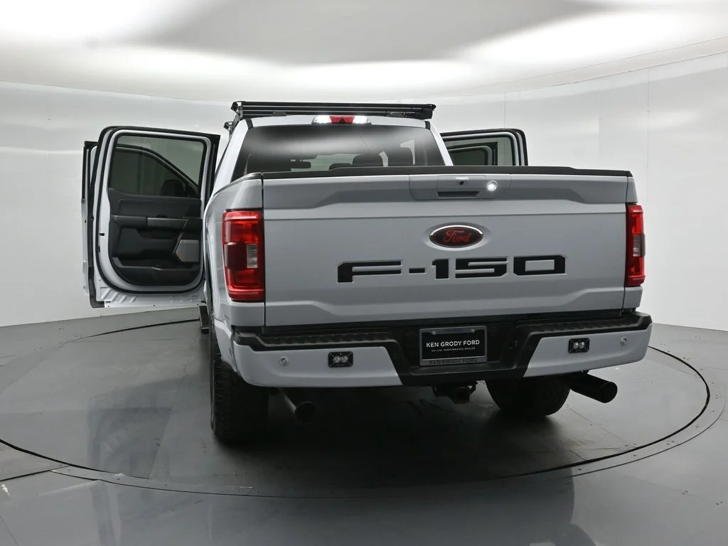 Used 2022 White Ford XLT image 31