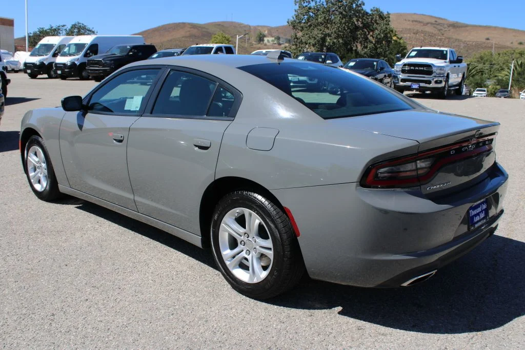 Used 2023 Gray Dodge SXT image 6