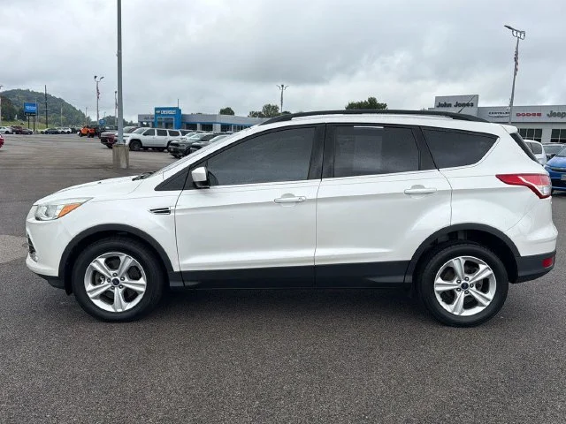 Used 2016 White Ford SE image 7