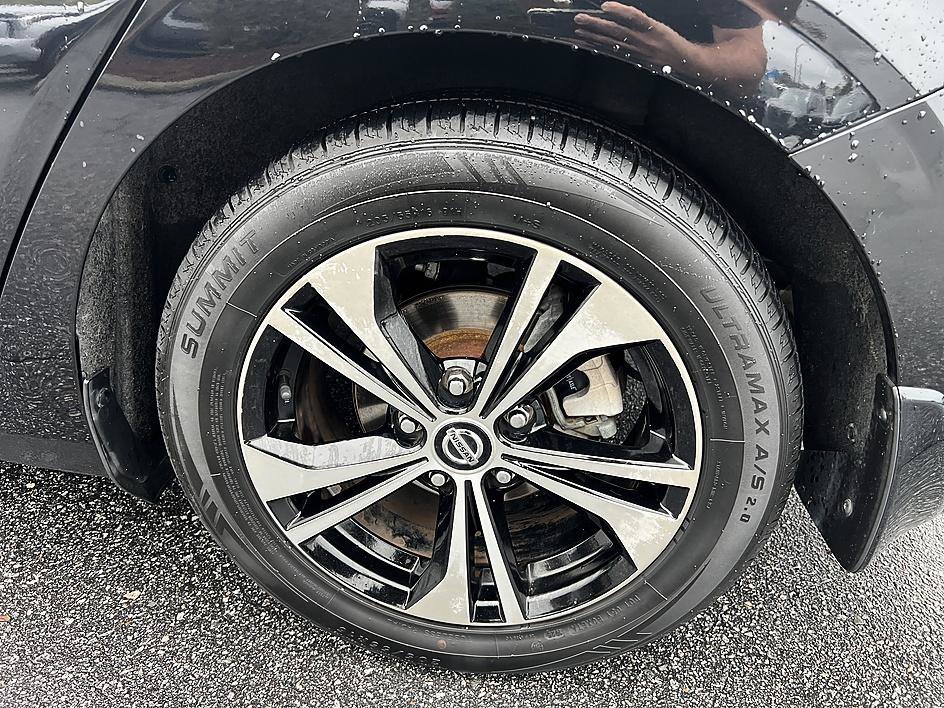 Used 2021 Super Black Nissan SV image 10