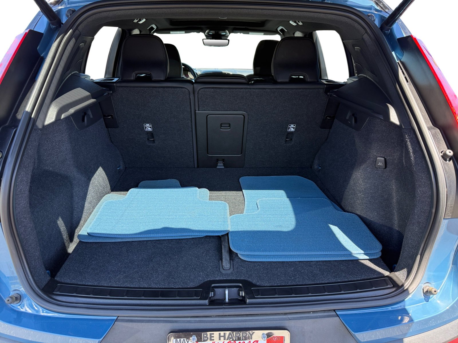 Used 2023 Blue Metallic Volvo Twin Plus image 17