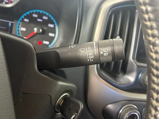 Used 2018 BLACK Chevrolet 4WD Z71 image 11
