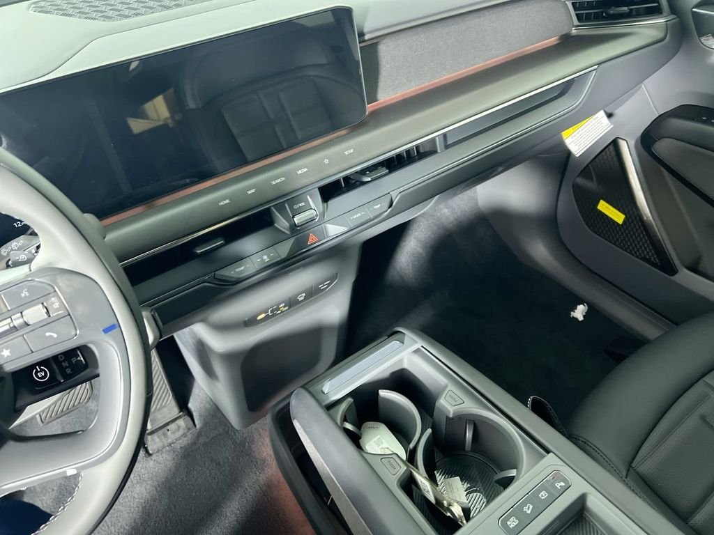 New 2026 Wolf Gray Kia Land AWD image 24