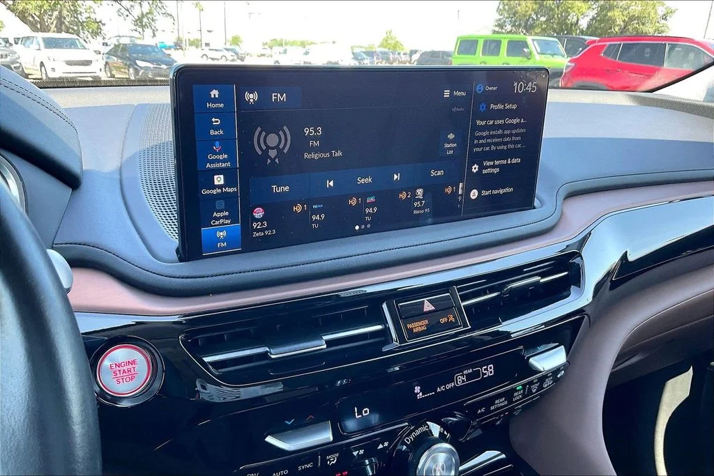 Used 2025  Acura Technology Package image 24