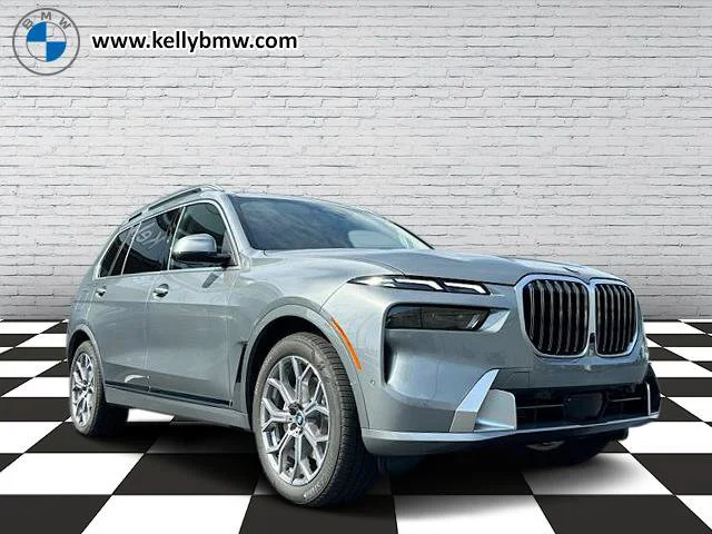 2027 BMW X7