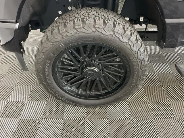 2024 Ford F-350 Super Duty Platinum - Photo 35