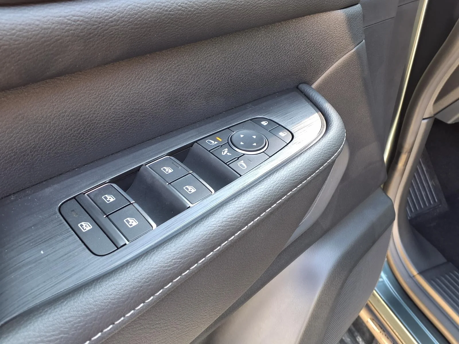 2026 Nissan Armada SL Gray at Robbins Nissan