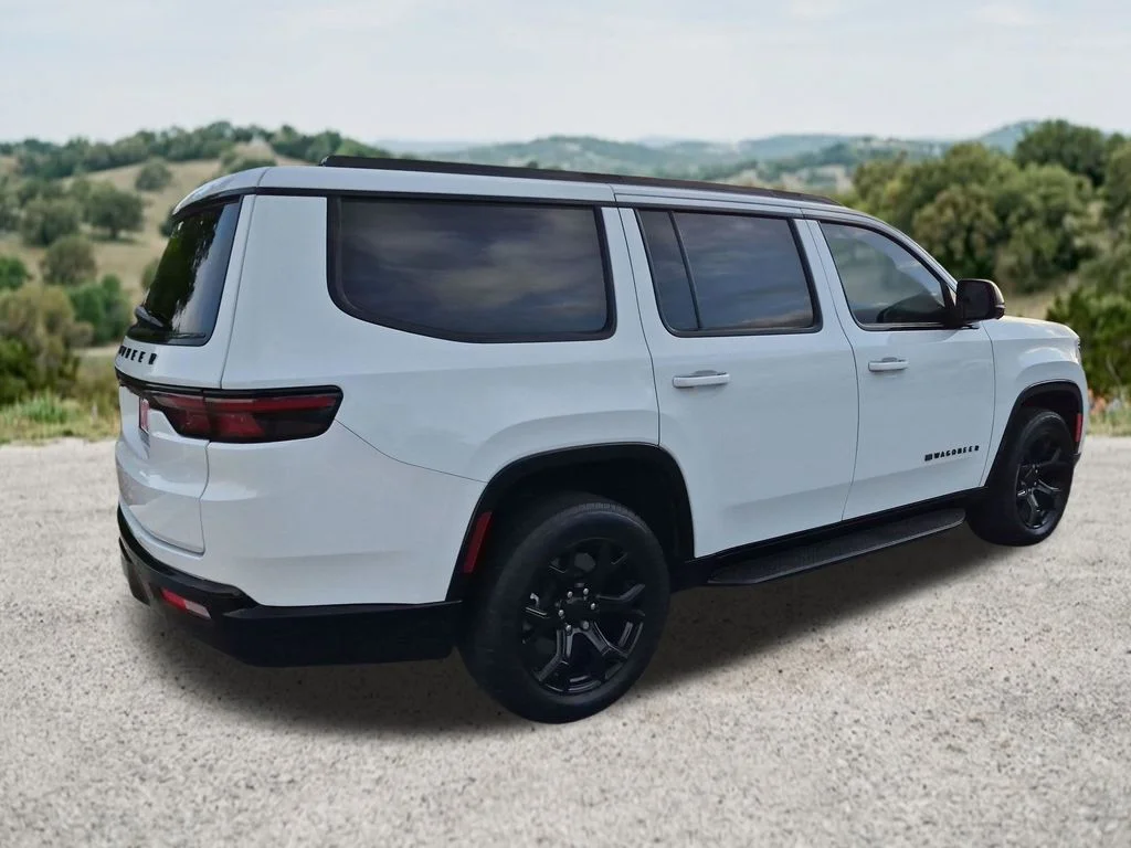 Used 2023 White Jeep Base image 10