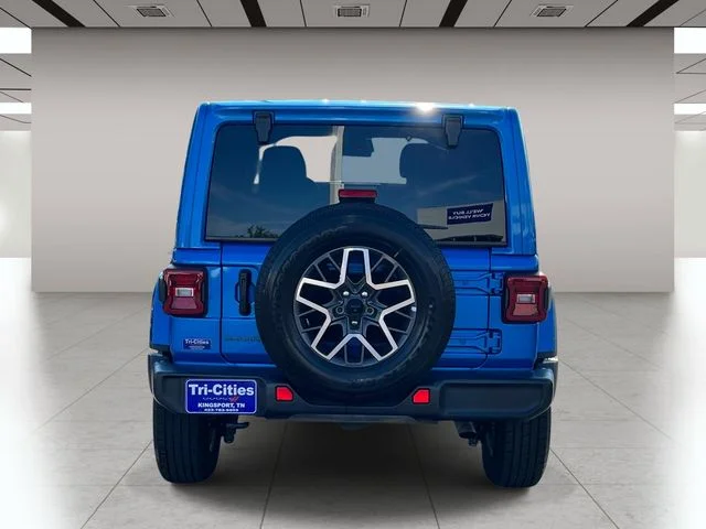 Used 2025 Blue Jeep Sahara image 4