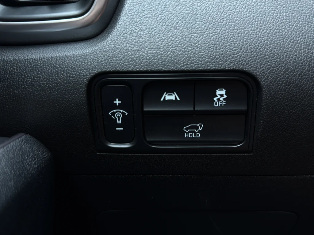 Certified Used 2023 Wolf Gray Kia X-Line EX image 18