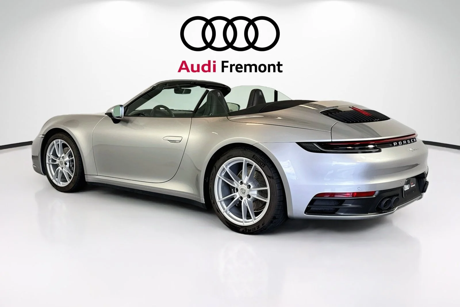 Used 2020 Gt Silver Metallic Porsche Carrera image 8