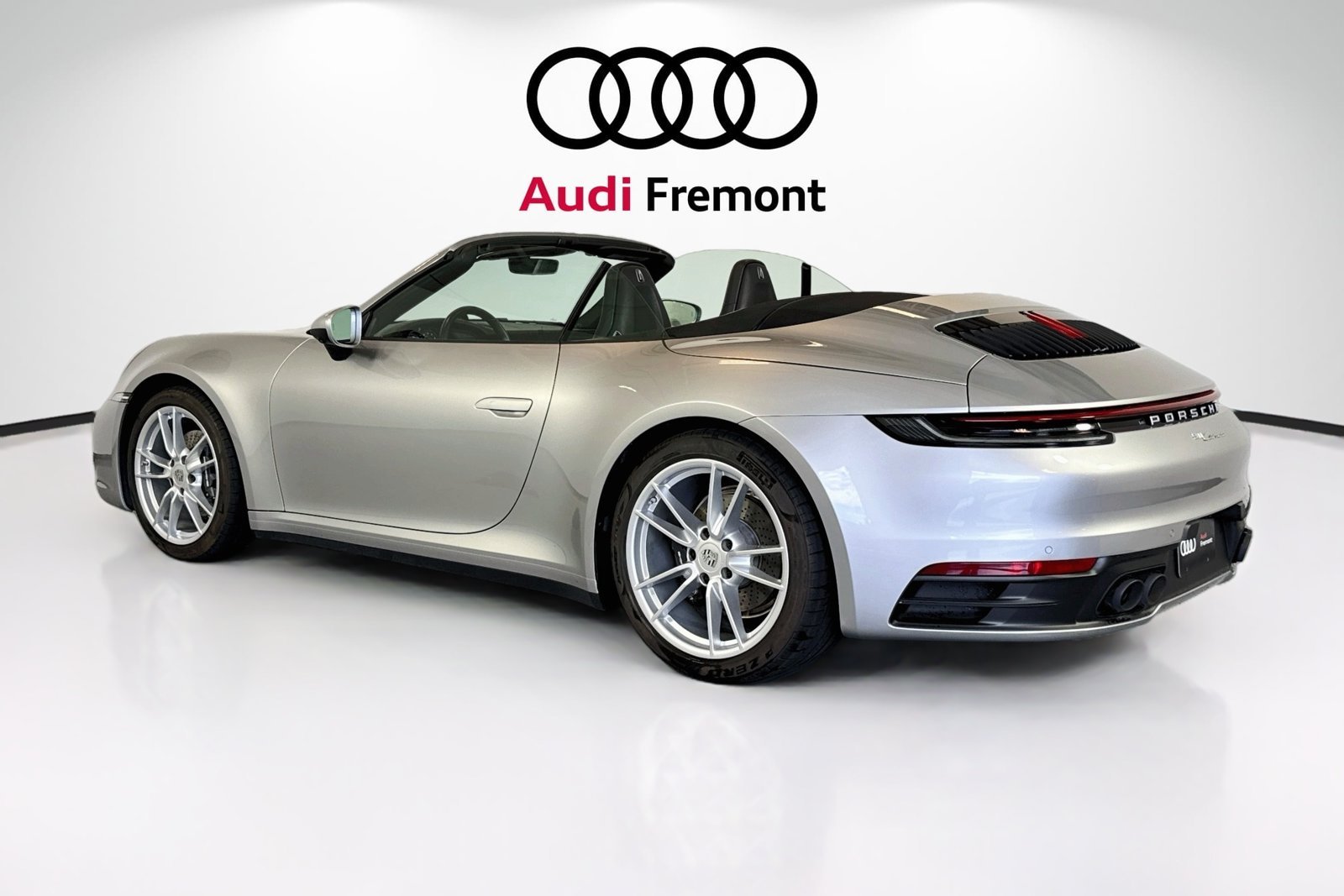 Used 2020 Gt Silver Metallic Porsche Carrera image 8