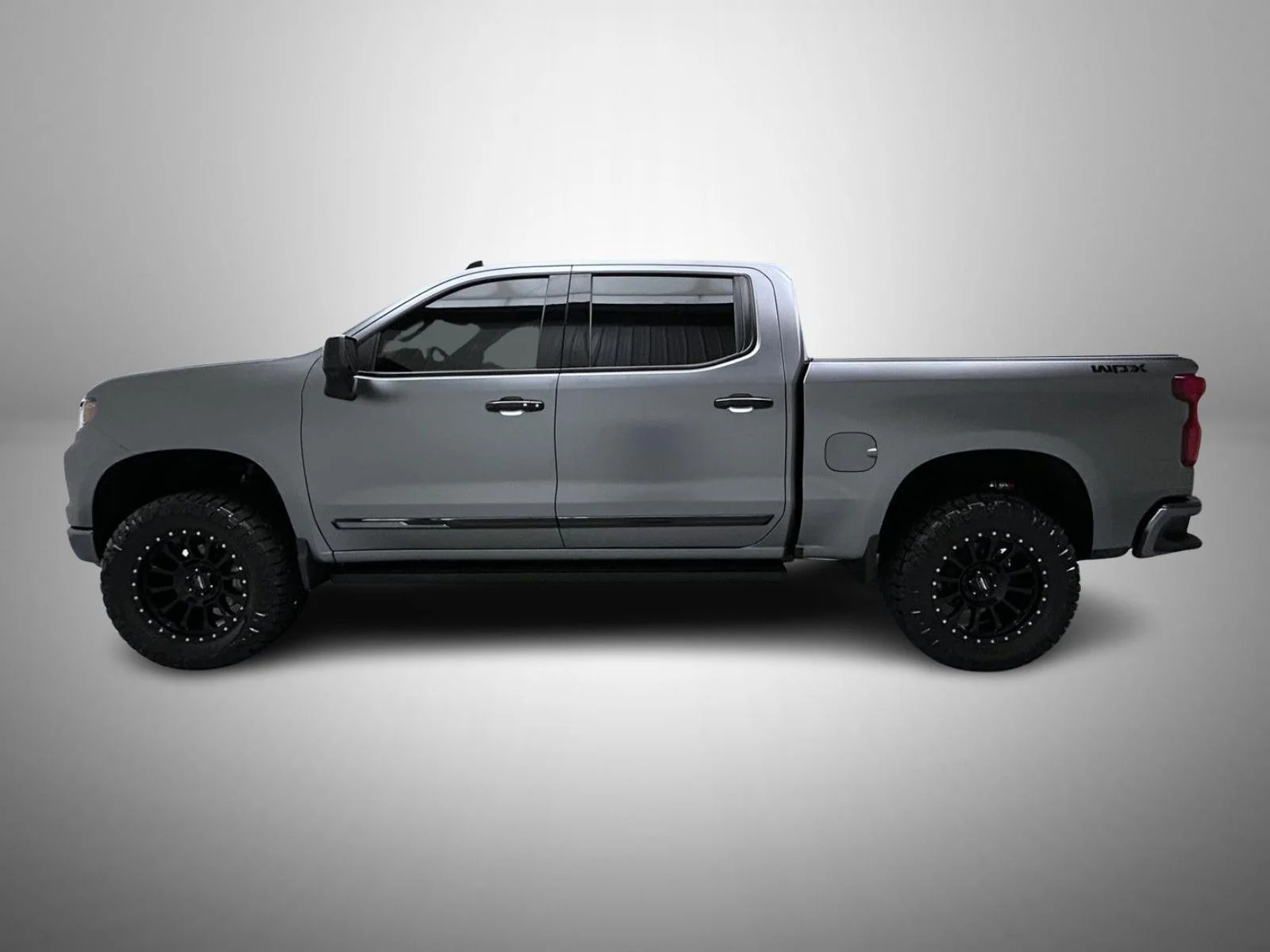 Used 2026 Black Chevrolet High Country image 8