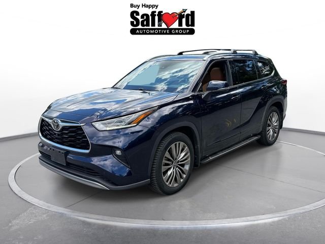 Used 2022  Toyota Platinum image 1