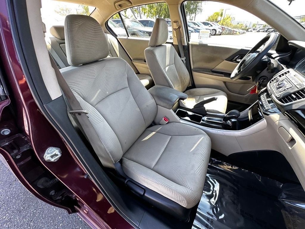Used 2016 Basque Red Pearl II Honda LX image 13