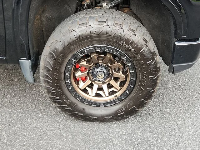 Used 2022 Black GMC AT4X image 8