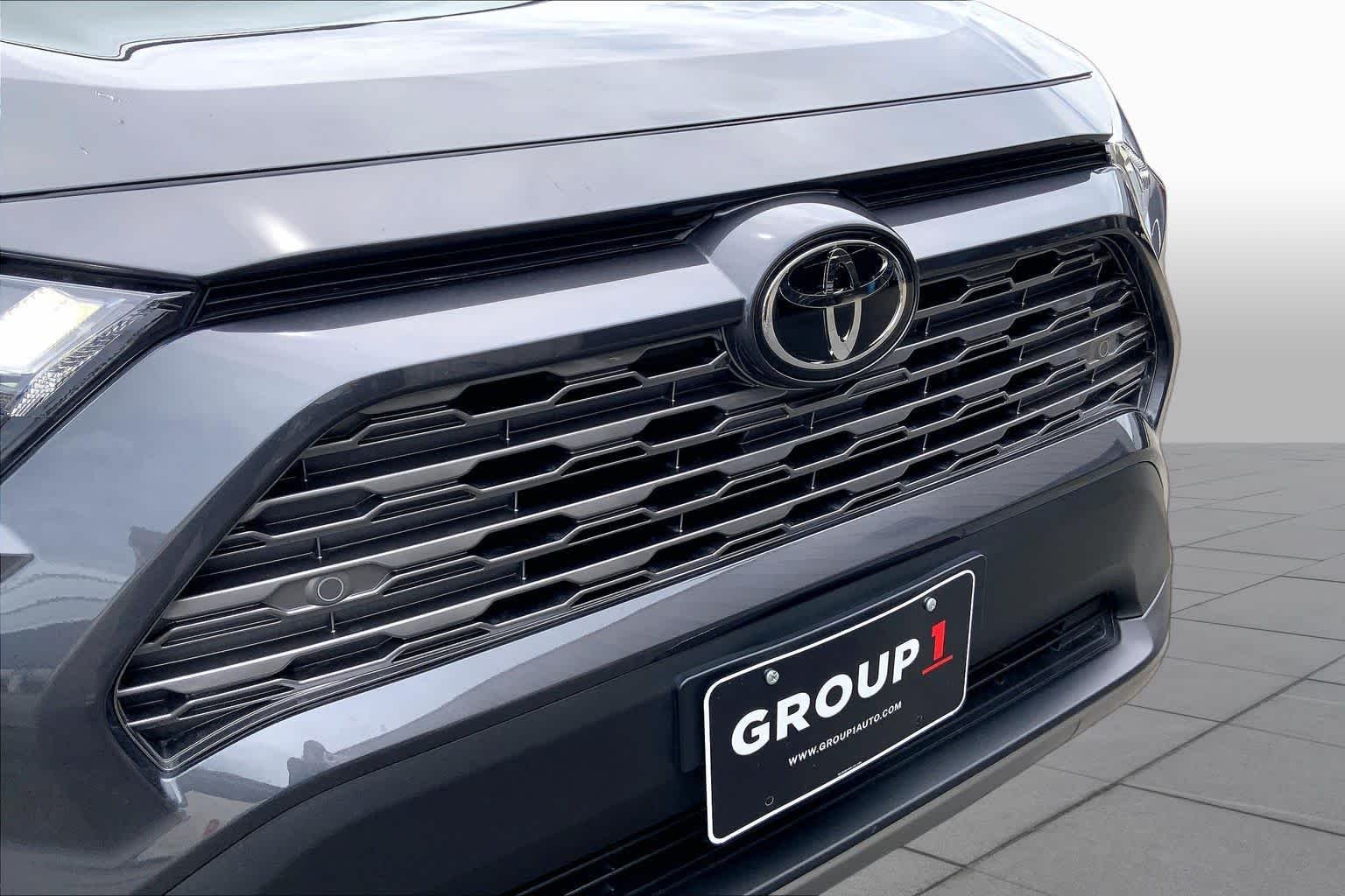 Used 2025 Magnetic Gray Metallic Toyota Limited image 30