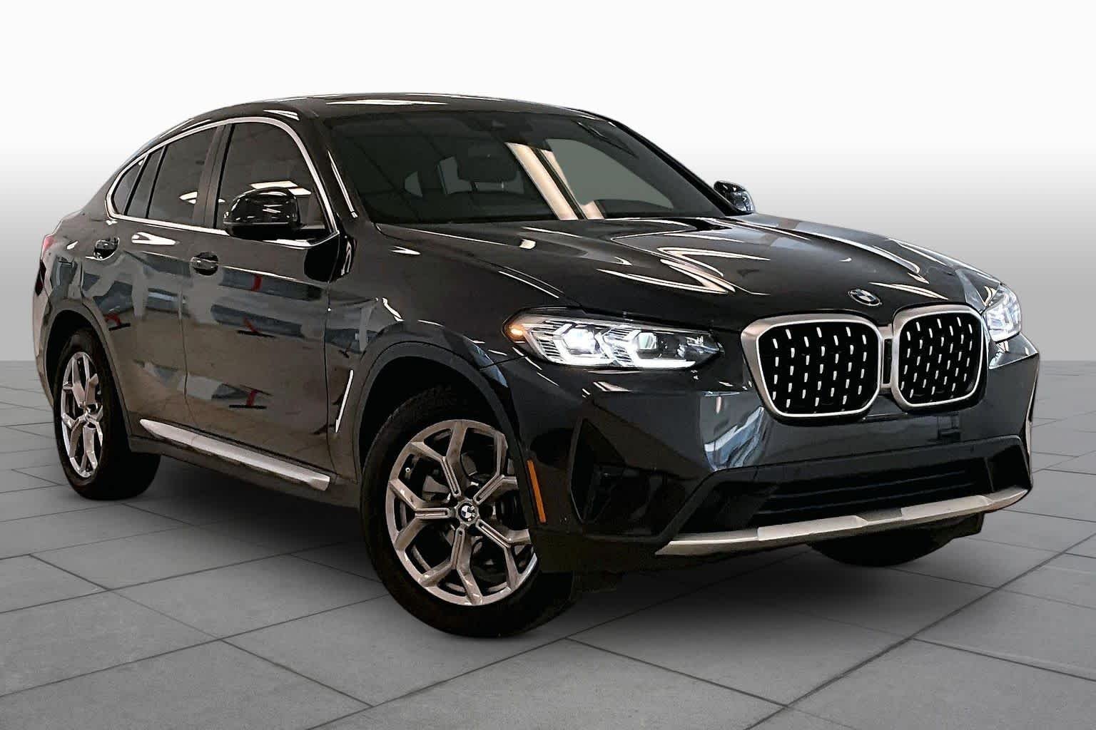 Pre-Owned 2022 BMW X4 XDrive30i
