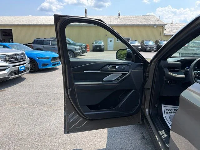 Used 2026 Gray Ford Tremor image 53