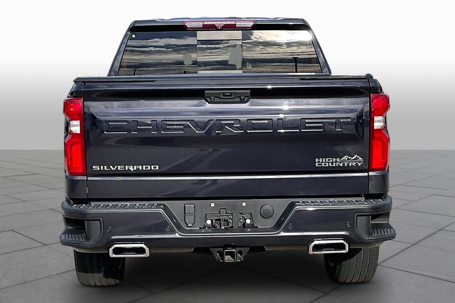 Used 2022 Dark Ash Metallic Chevrolet High Country image 5