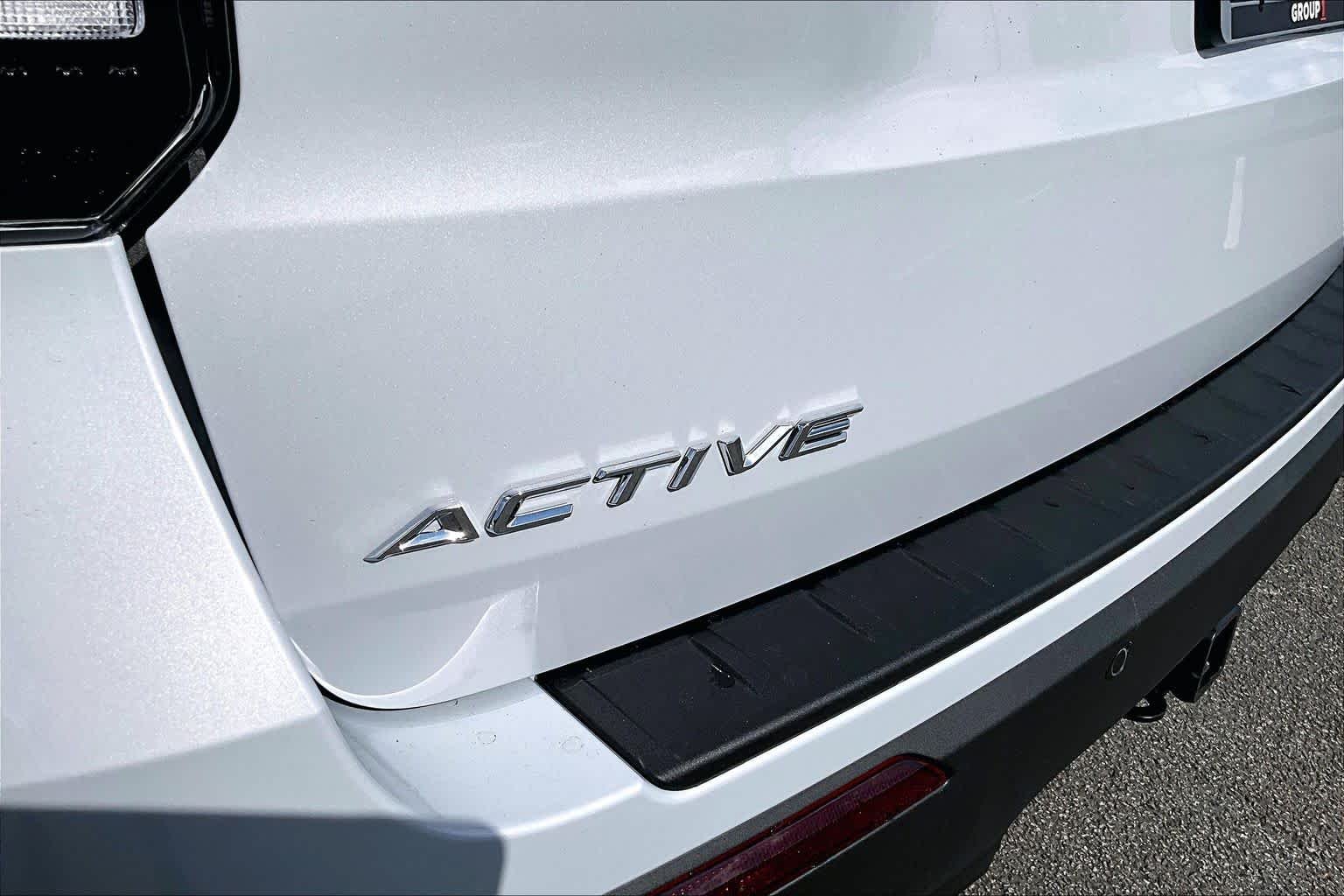New 2026 Space White Metallic Ford Active image 15