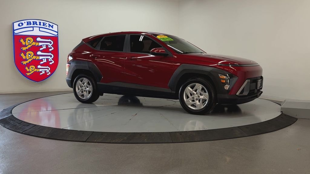 Used 2024 Red Metallic Hyundai SE image 3