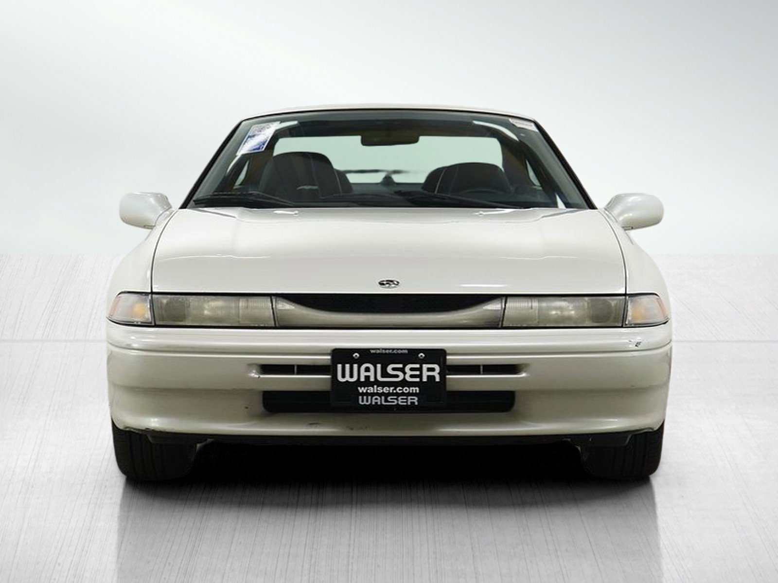 Used 1992 White Subaru  image 8