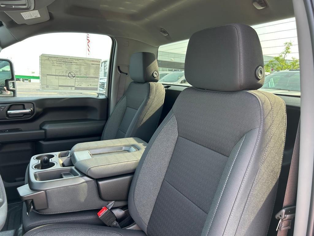 2025 GMC Sierra 2500HD Pro - Photo 7