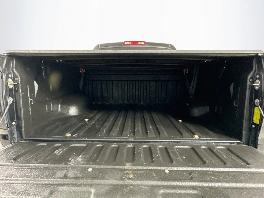 Used 2018 Black Toyota SR5 image 28