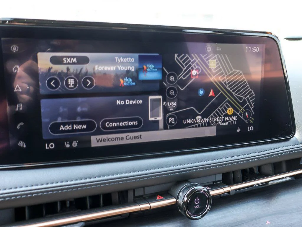Used 2023 Brilliant Silver Metallic/Black Diamond Pearl Nissan ENGAGE image 19