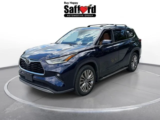 Used 2022  Toyota Platinum image 1