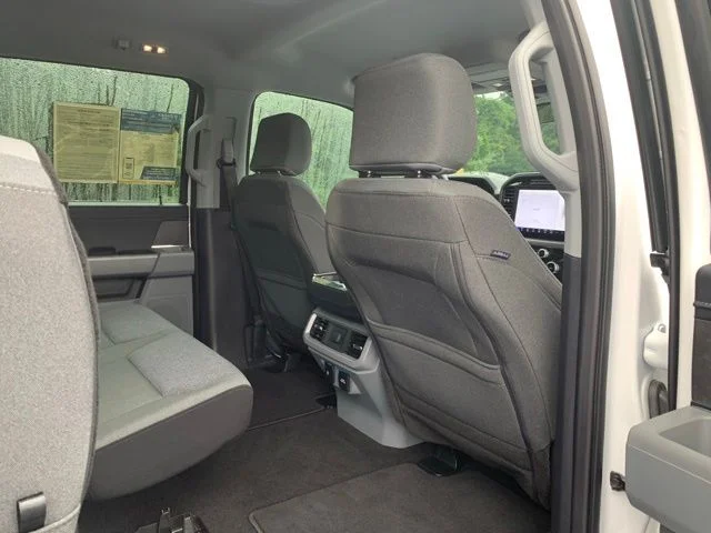 Certified Used 2024 Oxford White Ford XLT image 13
