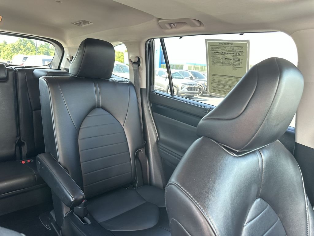 Used 2022 Black Toyota XLE image 14