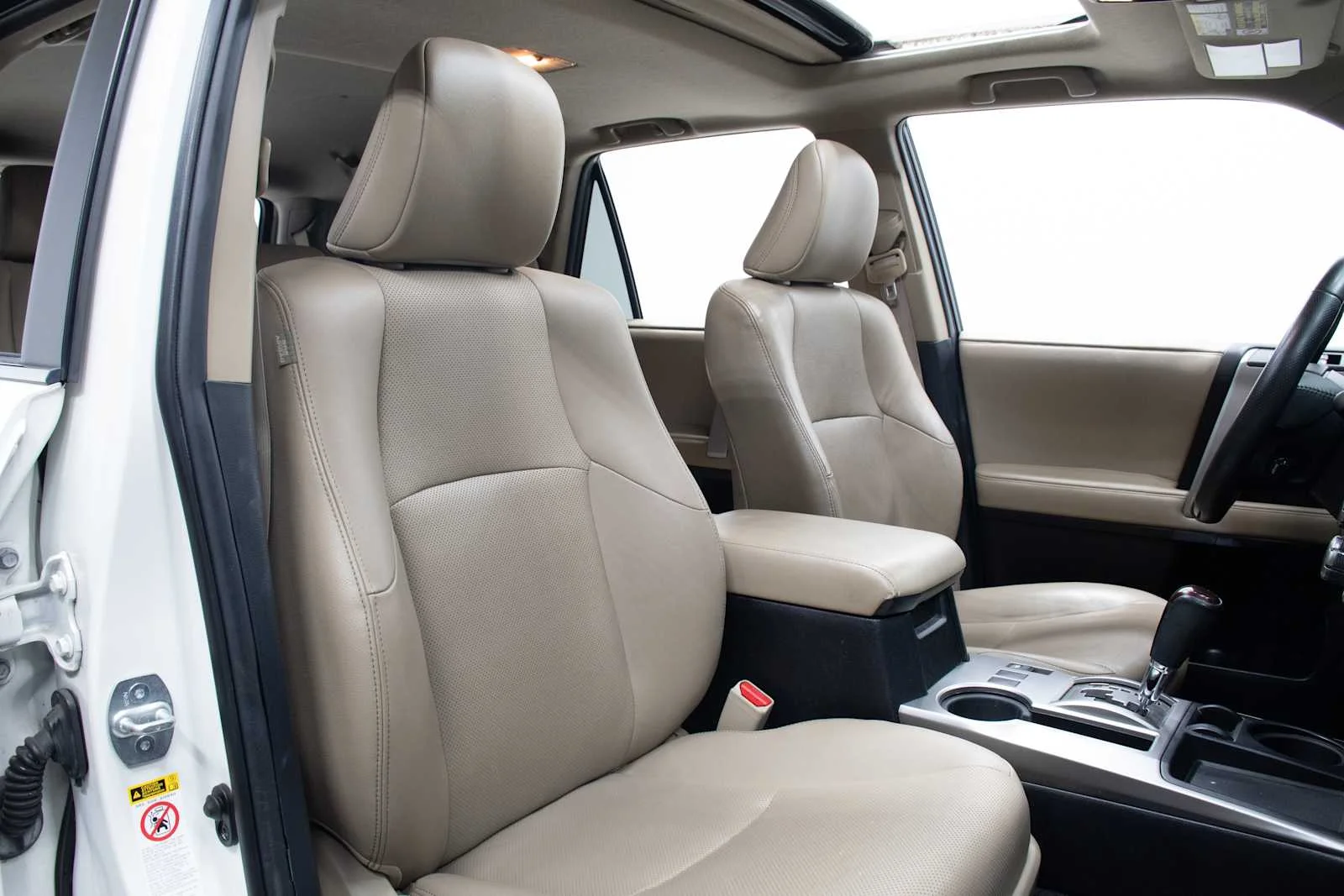 Used 2014 Blizzard Pearl Toyota Limited image 22