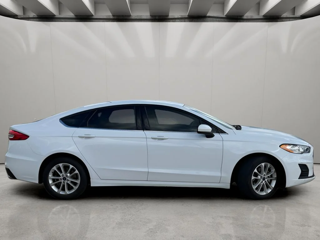 Used 2020 Oxford White Ford SE image 7