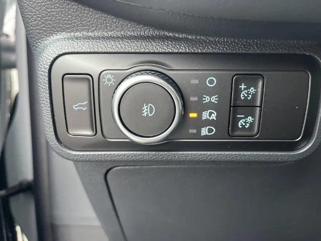 New 2026 Space White Metallic Ford Active image 52