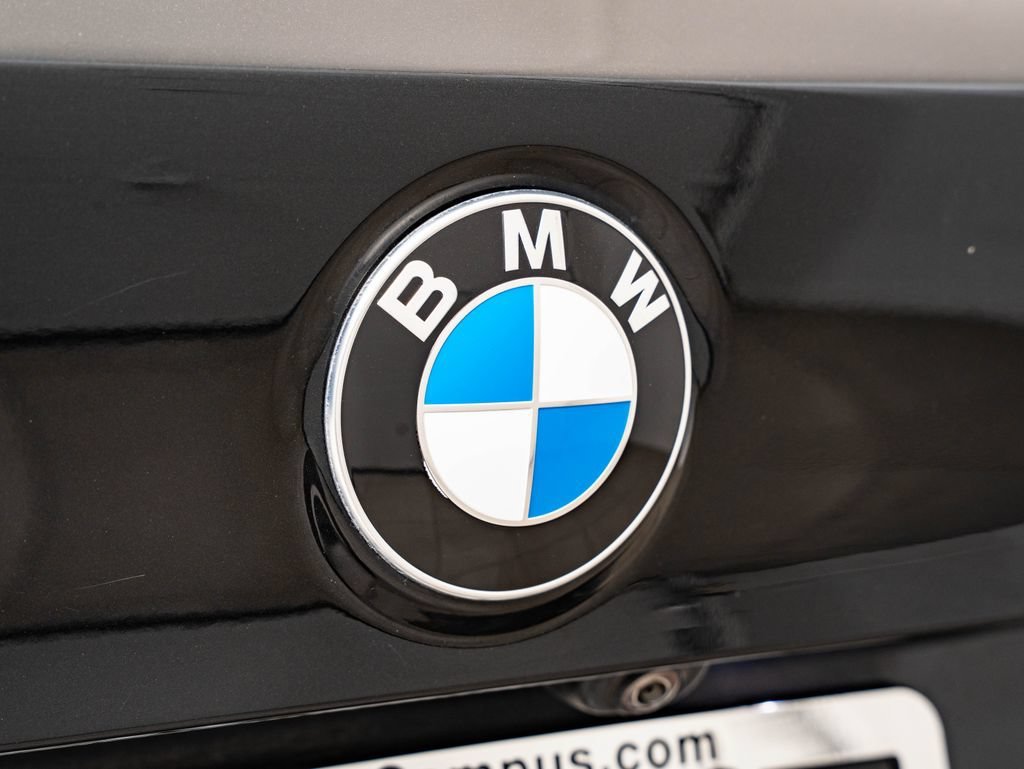 Used 2021 Black Sapphire Metallic BMW sDrive28i image 18