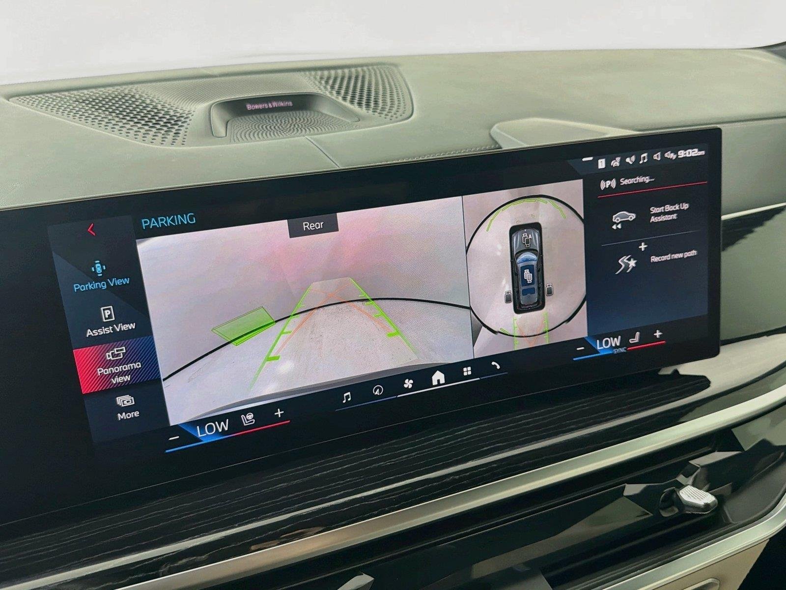 Used 2025 Frozen Pure Grey Metallic BMW M60i image 18
